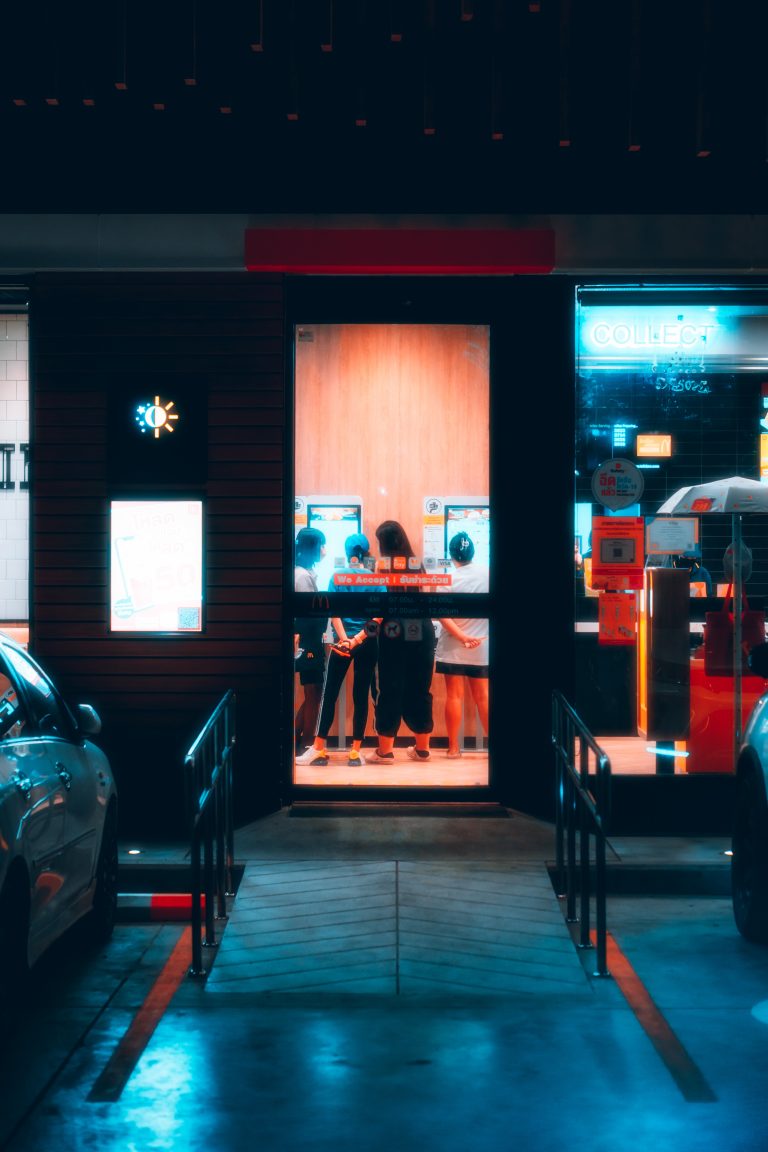 Street photo in Saraburi, Thailand by Rew Guitz
