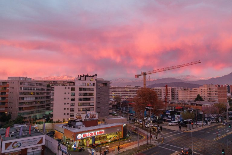 Street photo in Las Condes, Chile by Carlos Morán