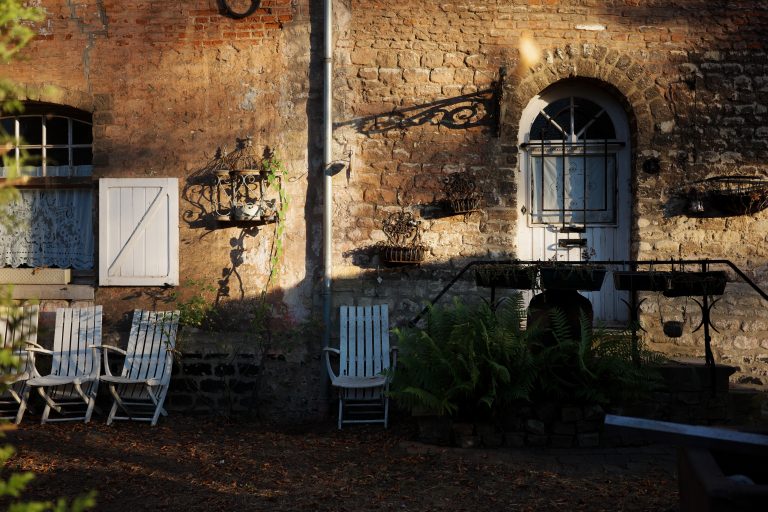 Street photo in Uccle, Belgium by Pascal.e « RUE » Mbuyu Vermeulen