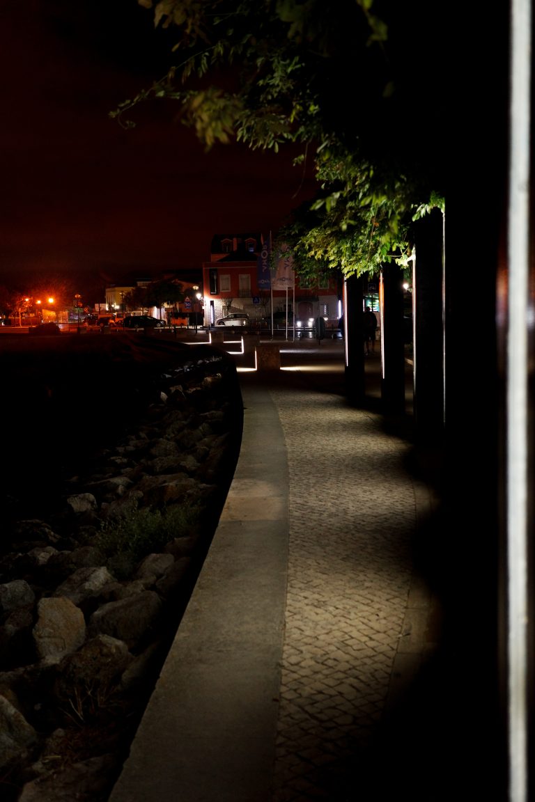 Street photo in Seixal, Portugal by Pascal.e « RUE » Mbuyu Vermeulen