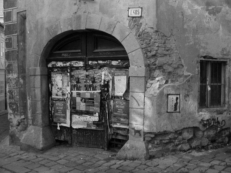 Street photo in Bratislava, Slovakia by Igor Brzeżek