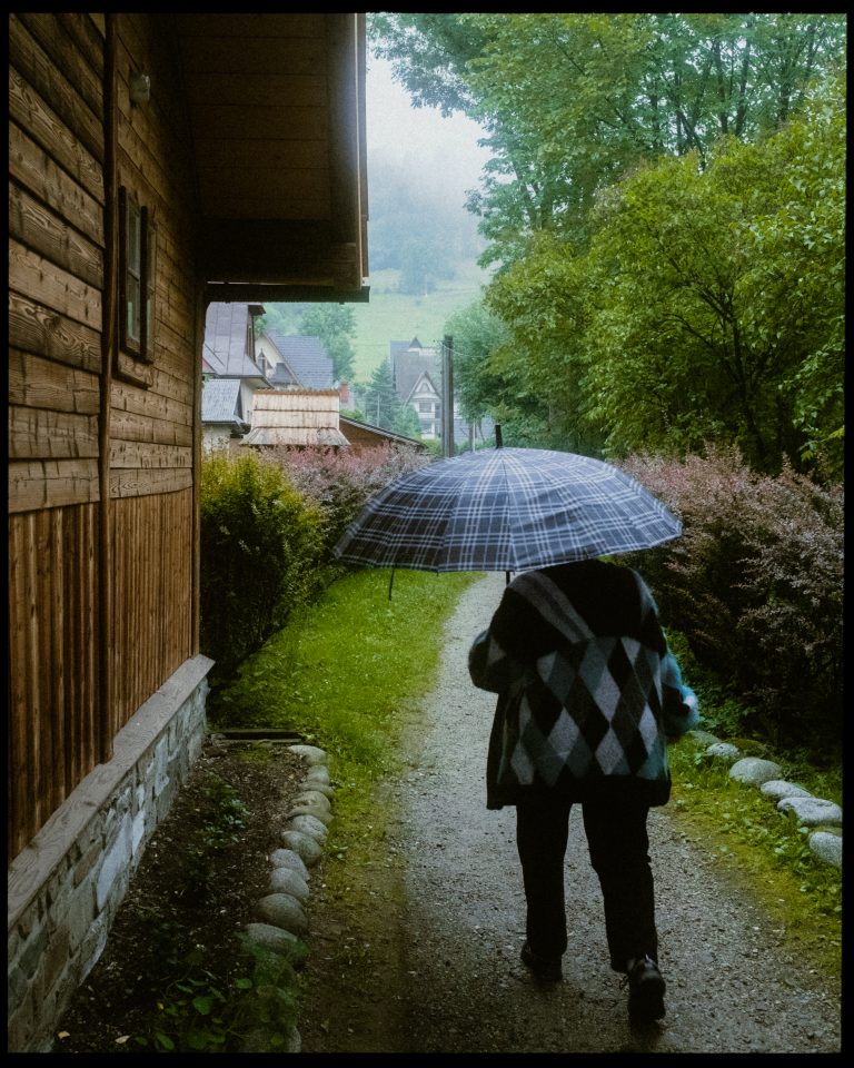 Street photo in Zakopane, Poland by Rafał Felix