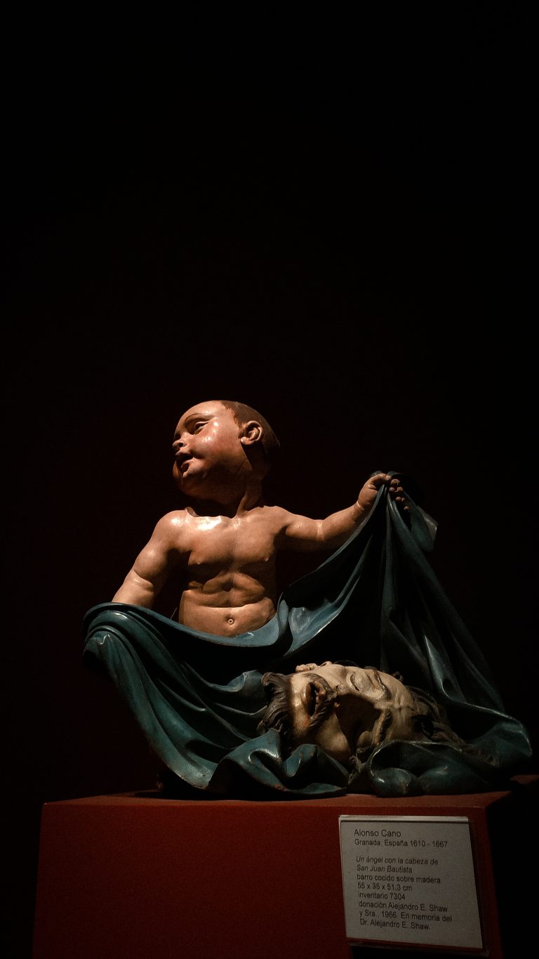 Street photo in Buenos Aires, Argentina by Ian Klisch