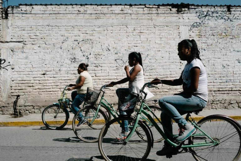 Street photo in San Miguel Octopan, Mexico by Héctor Muñoz