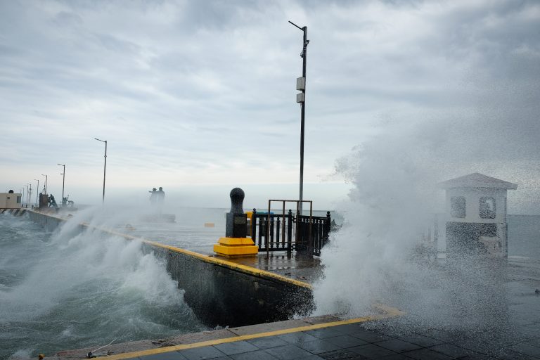 Street photo in Heroica Veracruz, Mexico by Grey Wight