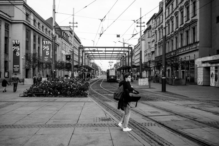 Street photo in Katowice, Poland by Bartosz Pułtorak