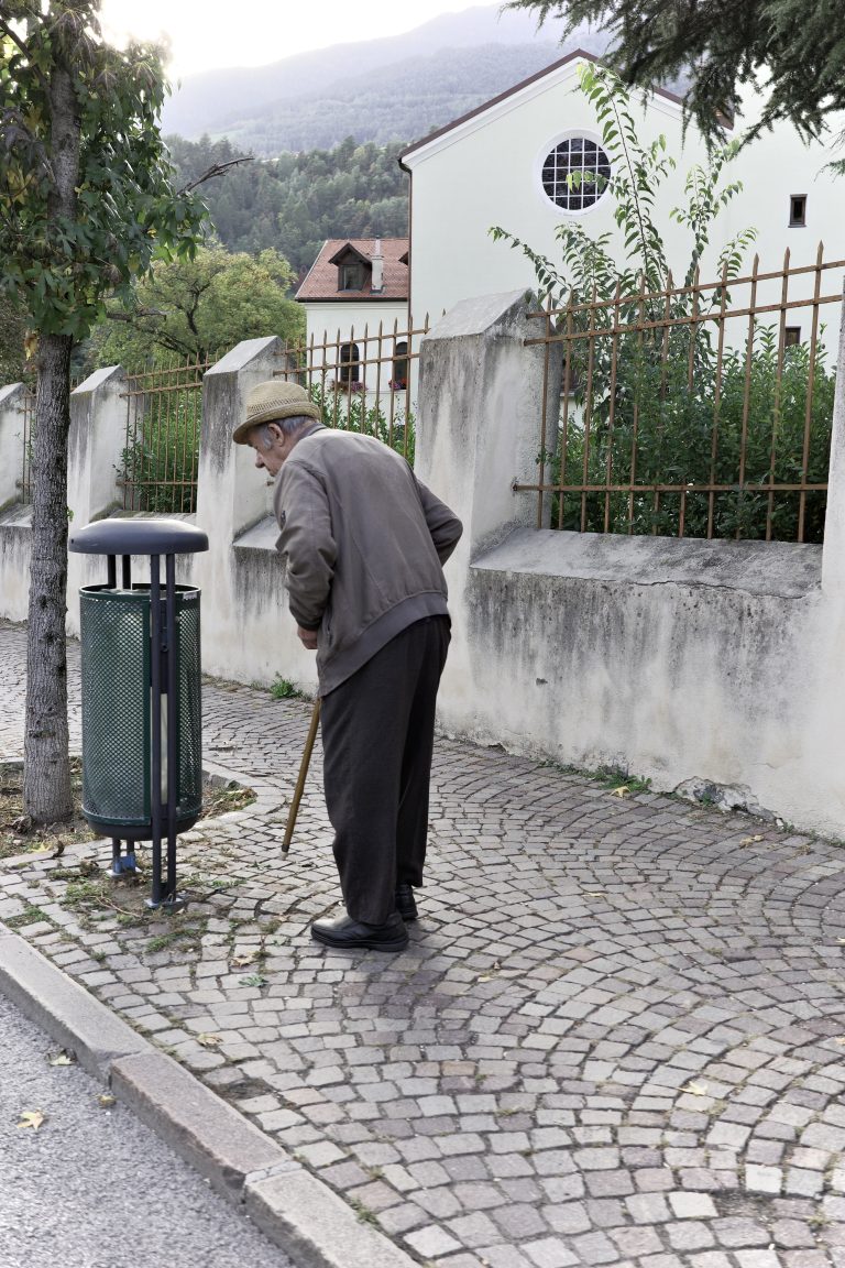 Street photo in Brixen, Italy by Tim Schardt