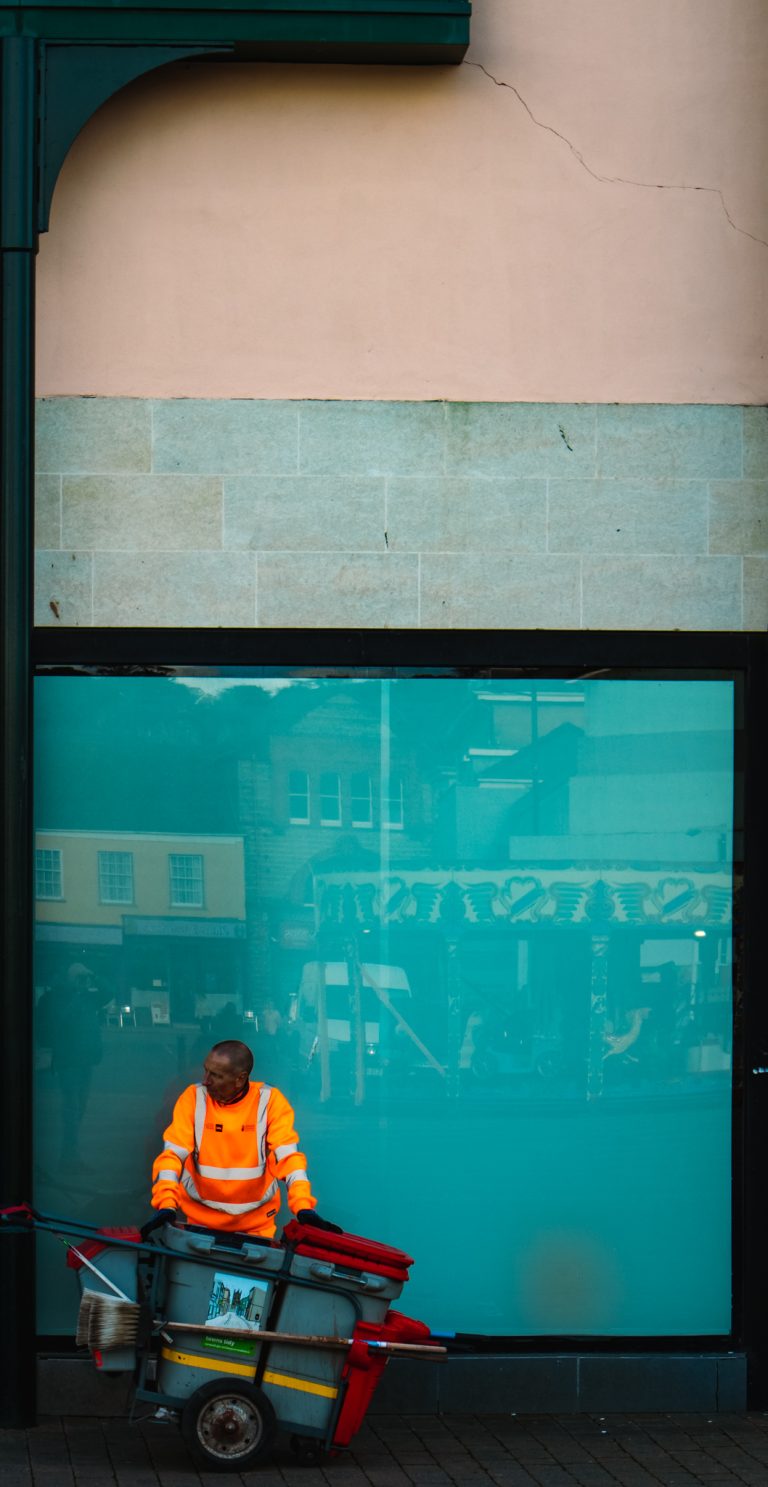 Street photo in Truro, United Kingdom by Matt Crane