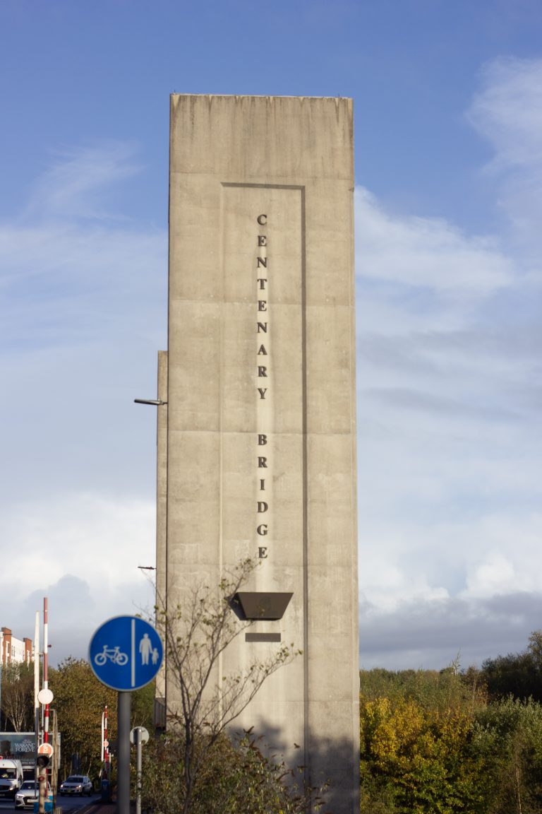Street photo in Centenary Bridge, United Kingdom by Richard Clare