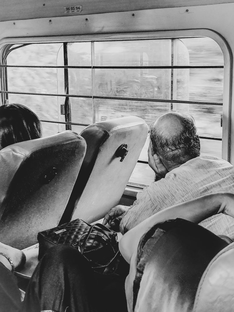Street photo in India by Sarthak Bhatia