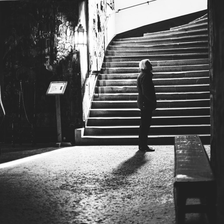 Street photo in the United Kingdom by Romeo Tomescu