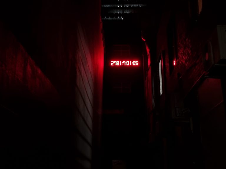 Street photo in Melbourne, Australia by Priscilla Adeline