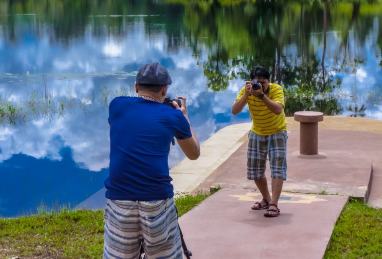 Street photo in Jalan Rambai Merimbun, Brunei by Michael Tonge