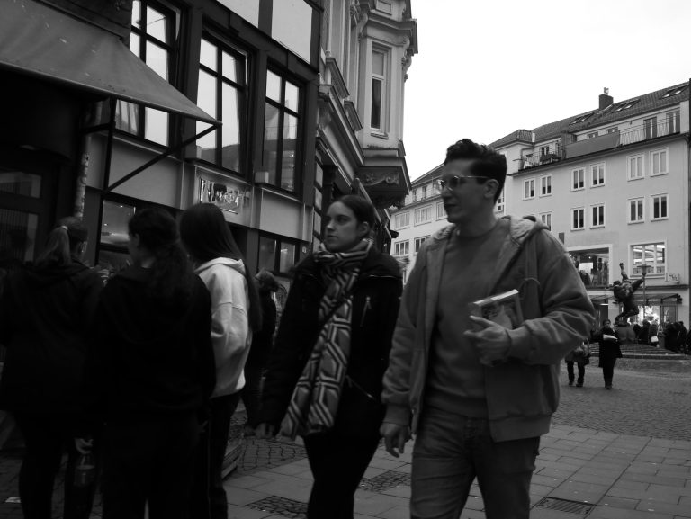 Street photo in Brunswick, Germany by Carl Döbbelin