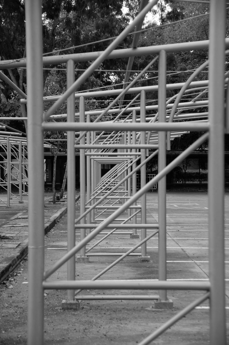 Street photo in Thammasat University Printing House, Thailand by Peter Baltes
