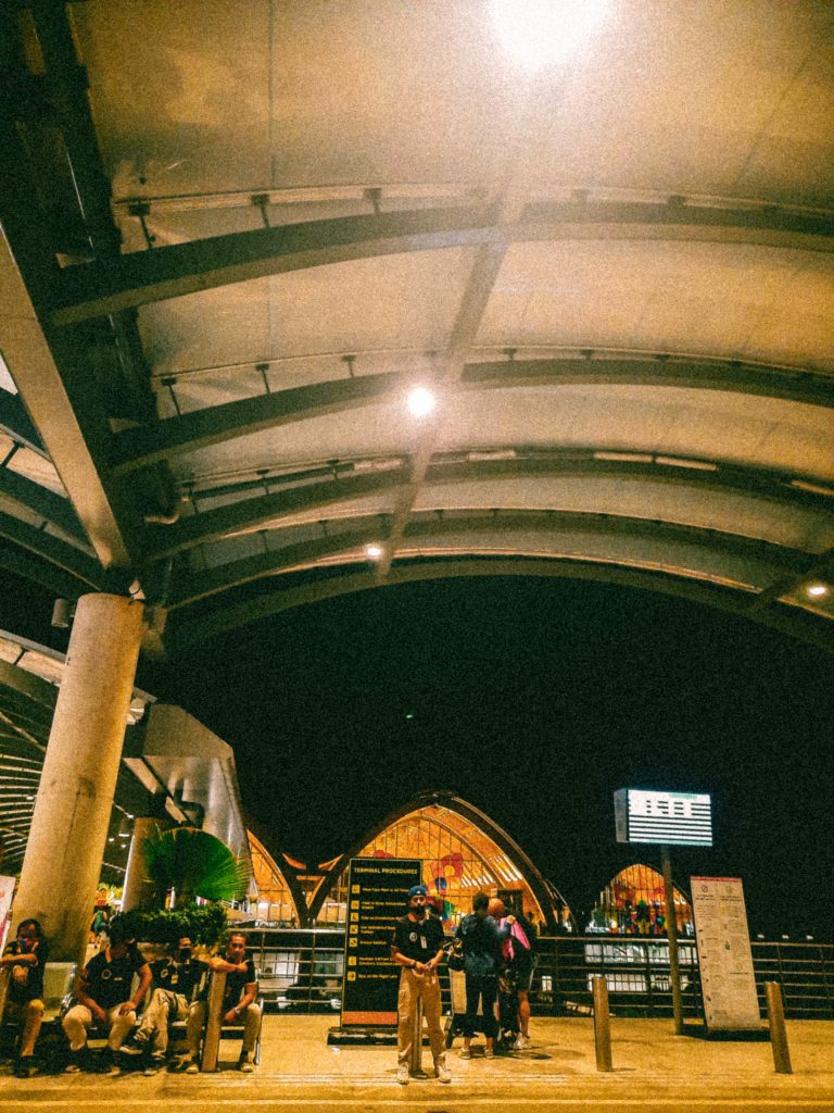 Street photo in Lapu-Lapu, Philippines by Venbrooke