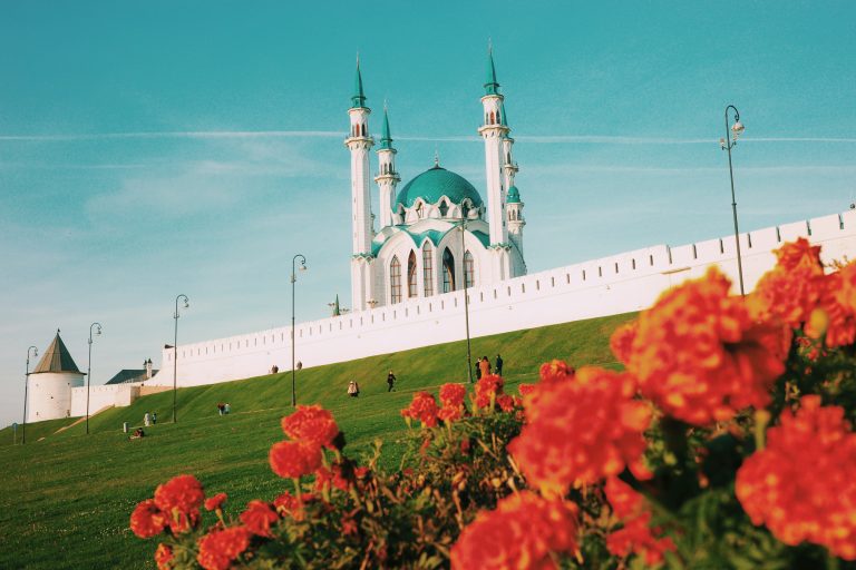 Street photo in Kazan, Russia by Avdeenkov Vitalii