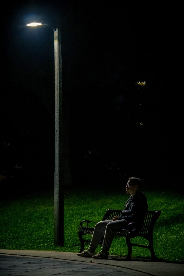 Street photo in Sunset Ridge, Canada by Matthew Malfara