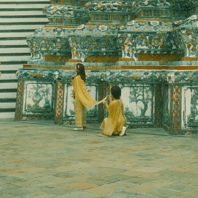 Street photo in Bangkok, Thailand by F. S.