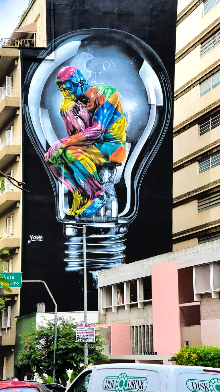Street photo in São Paulo, Brazil by Rashad Caldwell