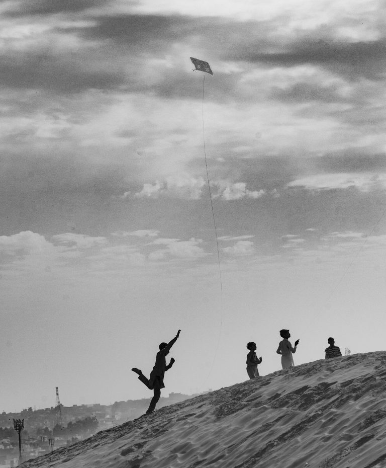 Street photo in Suratgarh, India by Himanshu Soni