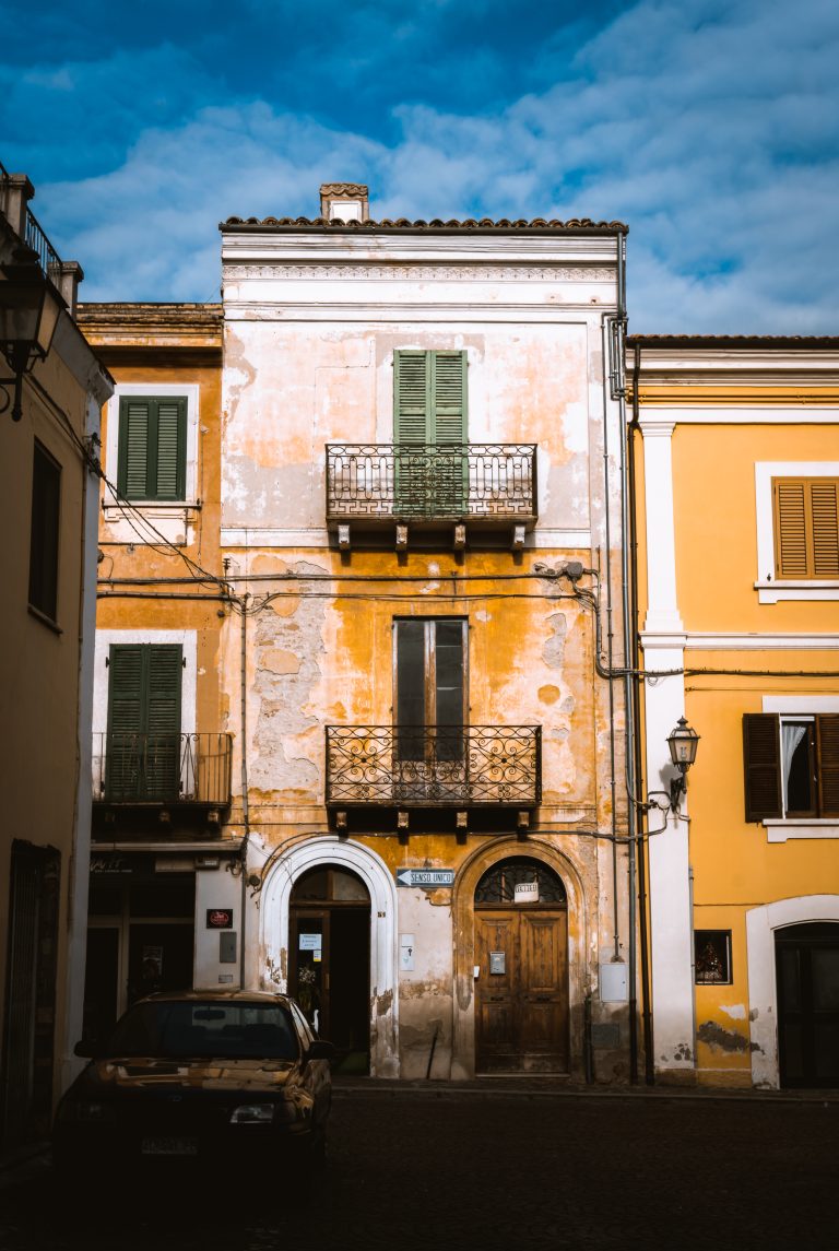Street photo in Offagna, Italy by Lorenzo Cingolani