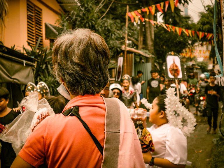 Street photo in Mandaue, Philippines by Venbrooke