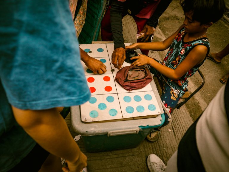 Street photo in Mandaue, Philippines by Venbrooke