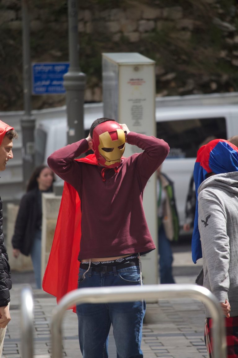 Street photo in Israel by Stefan Grubmüller