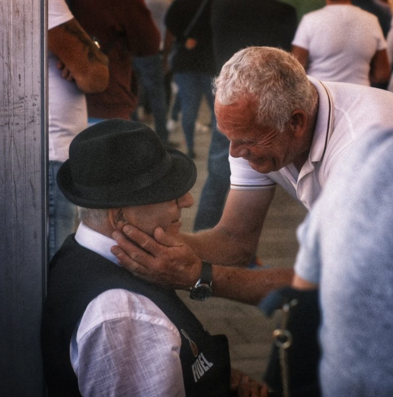 Street photo in Vega de San Mateo, Spain by Svend AM