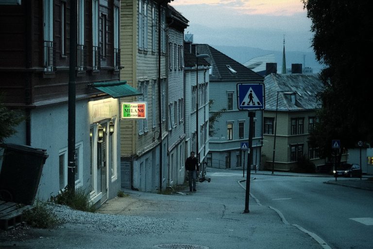 Street photo in Trondheim, Norway by Thocles Warszawski