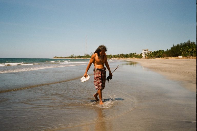 Street photo in Zambales, Philippines by Rafael Yap