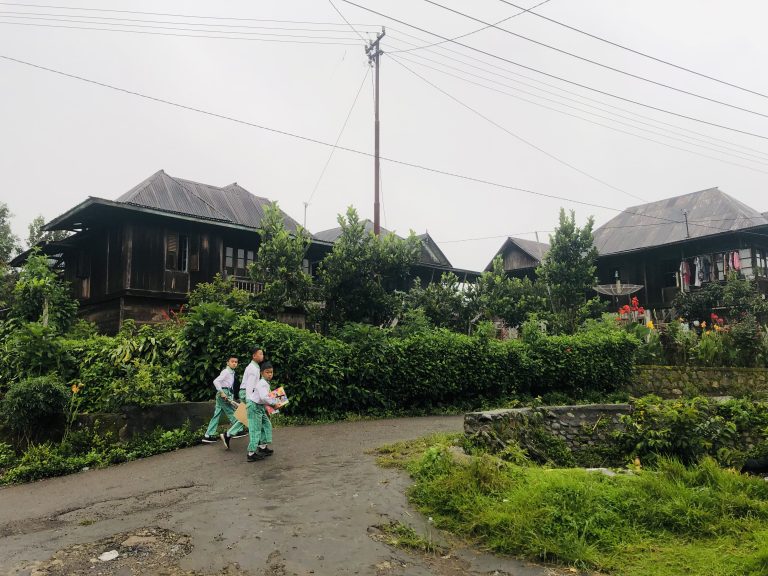 Street photo in Pagar Alam, Indonesia by Yogie Orientama