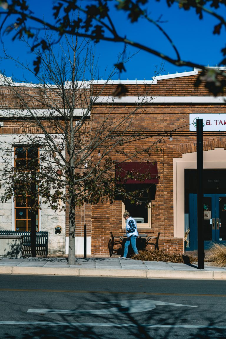 Street photo in Round Rock, United States by Isabel Ordaz