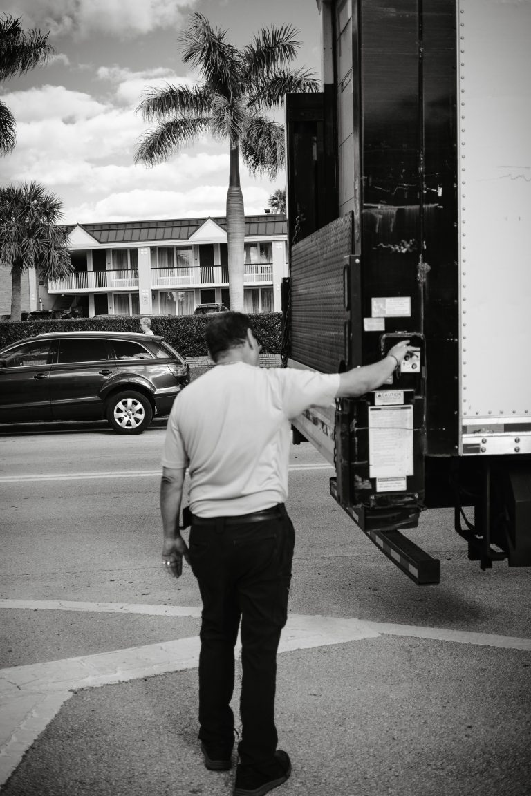 Street photo in Vero Beach, United States by Adam Patterson