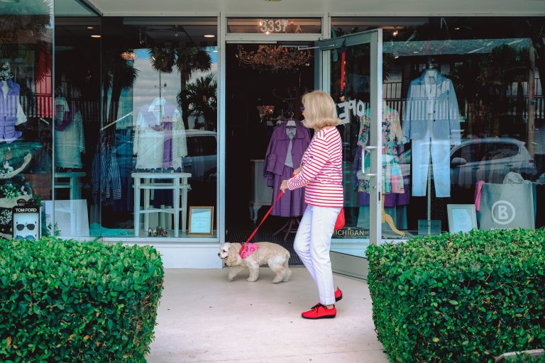 Street photo in Vero Beach, United States by Adam Patterson