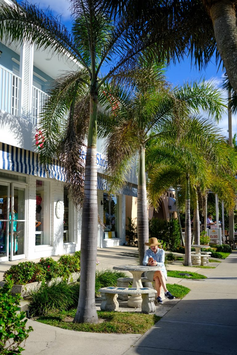 Street photo in Vero Beach, United States by Adam Patterson