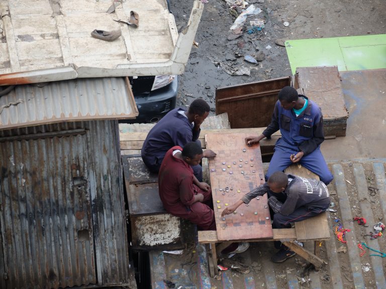 Street photo in Nairobi, Kenya by Martin Philipps