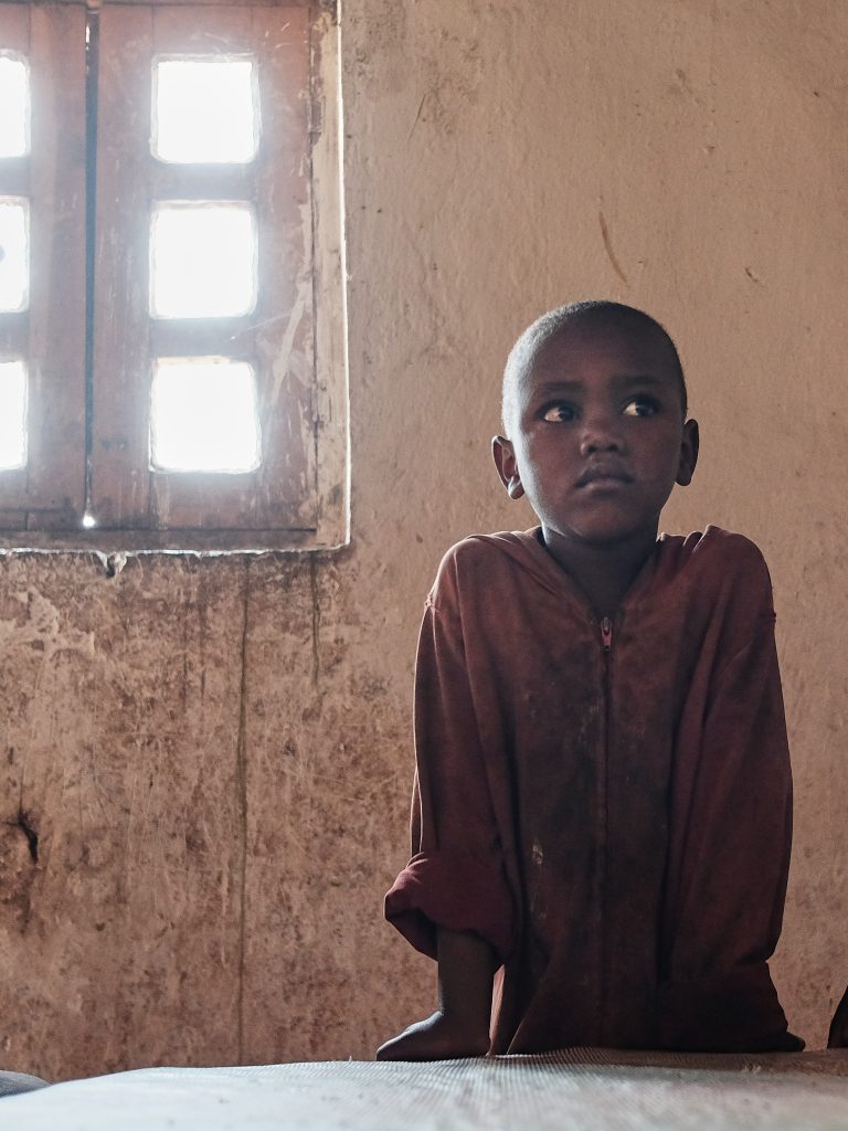 Street photo in Rutovu, Burundi by Martin Philipps