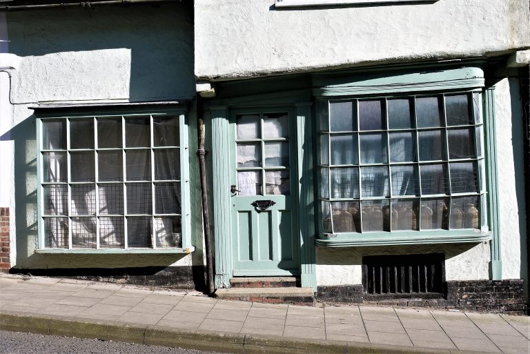Street photo in Saffron Walden, United Kingdom by Terry Whitworth