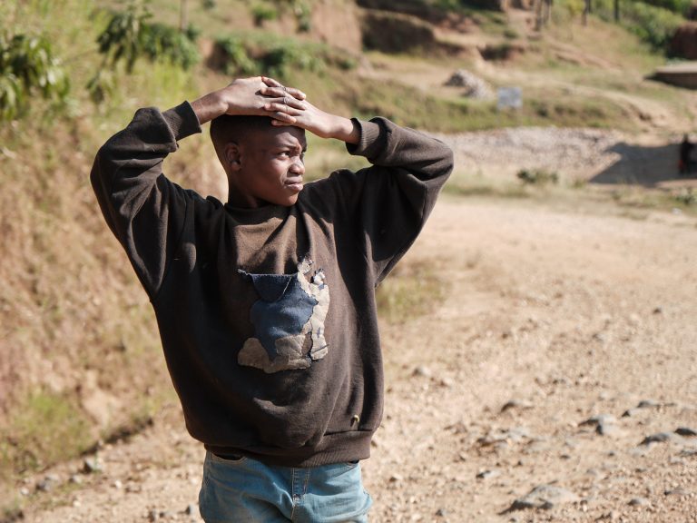 Street photo in Bujumbura, Burundi by Martin Philipps