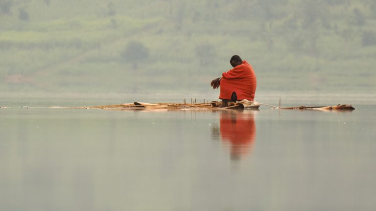 Street photo in Kirundo, Burundi by Martin Philipps