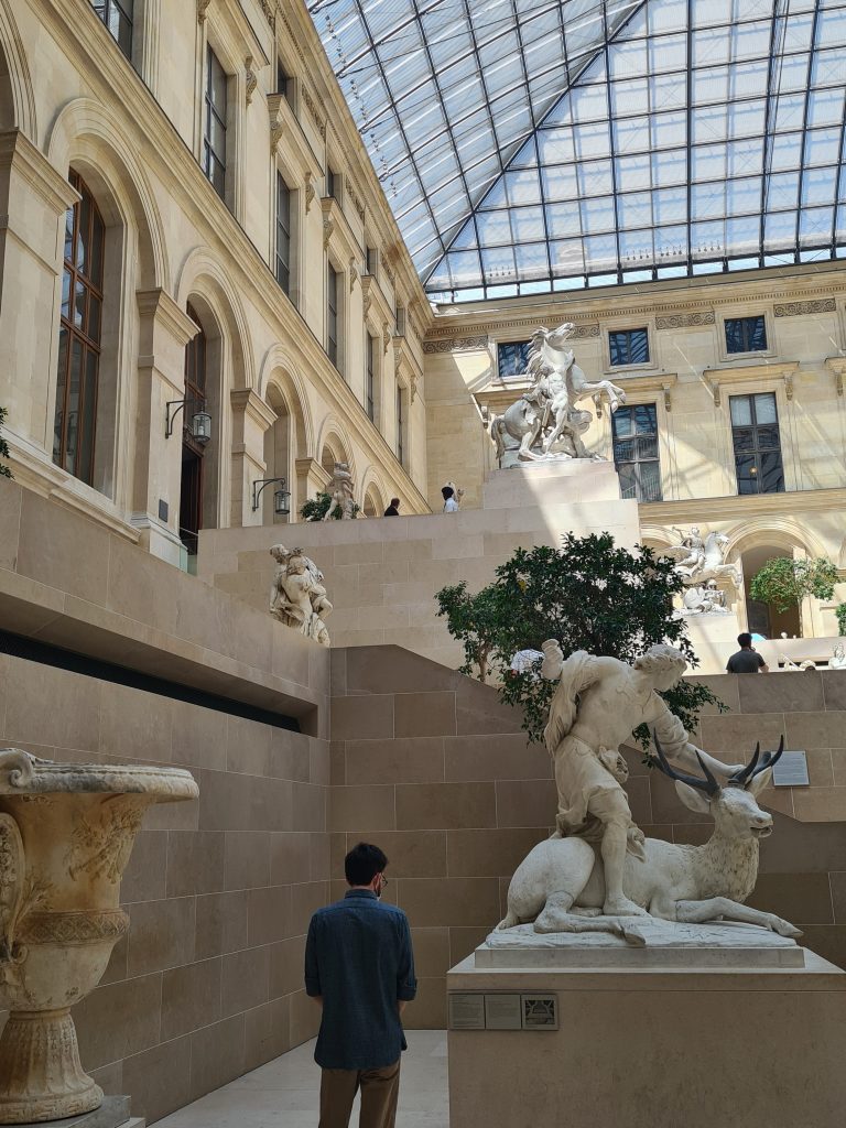 Street photo in Paris, France by Amelia Krüger