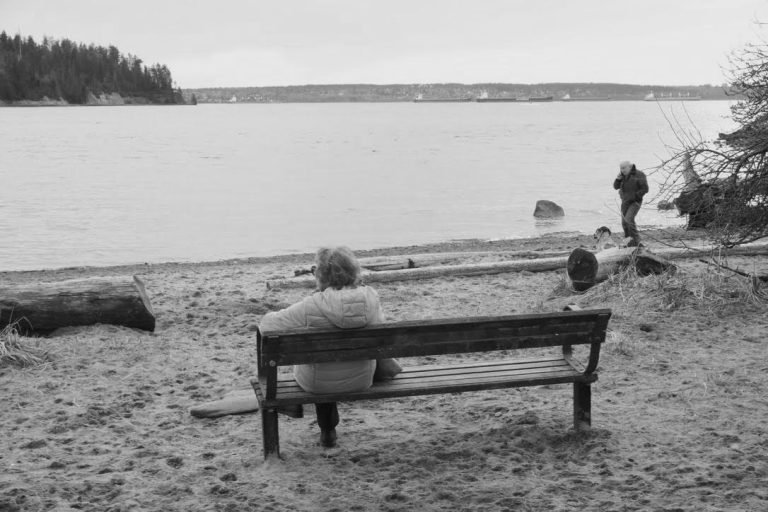 Street photo in West Vancouver, Canada by Edward Kim