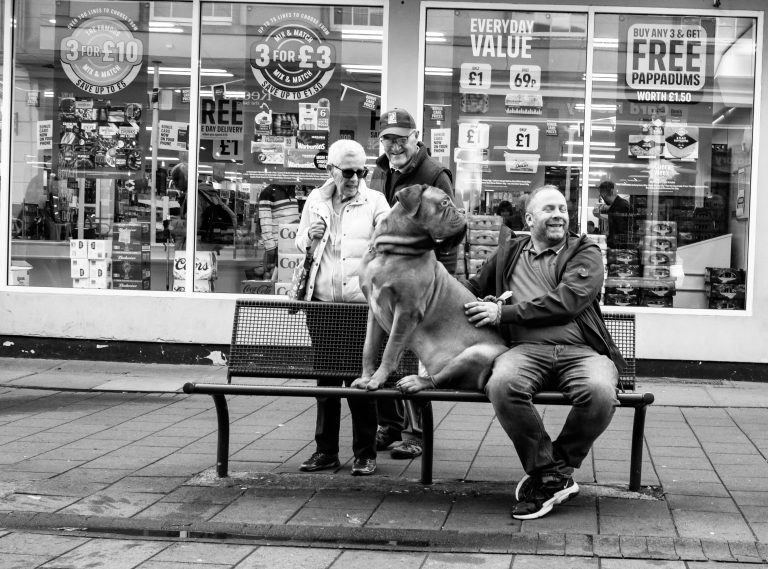 Street photo in Devizes, United Kingdom by Gerren Mayne