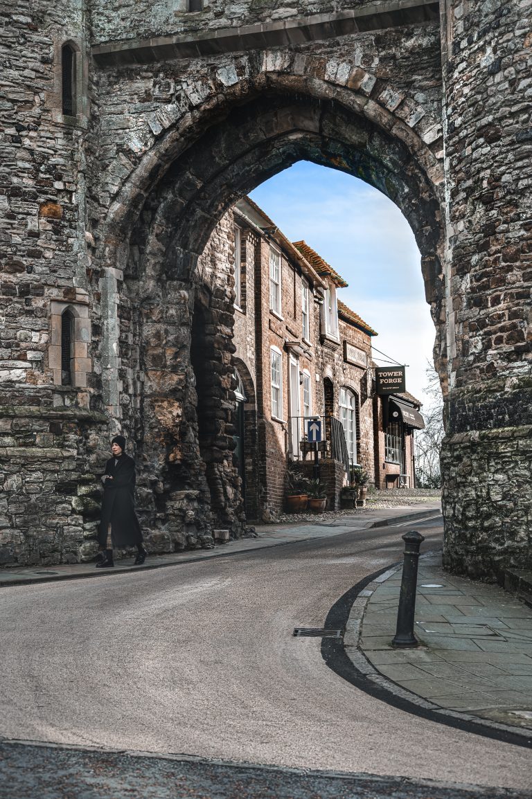 Street photo in Rye, United Kingdom by Charlotte Moon