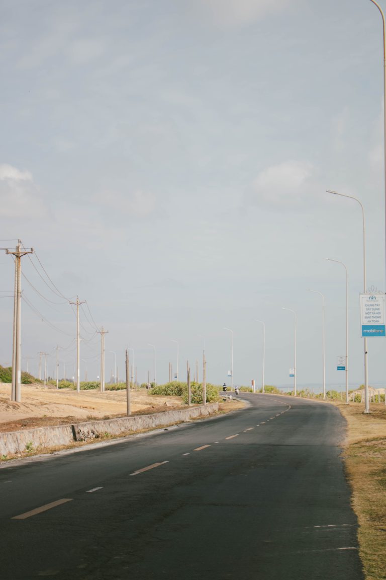 Street photo in Hồ Tràm, Vietnam by Huu Thanh