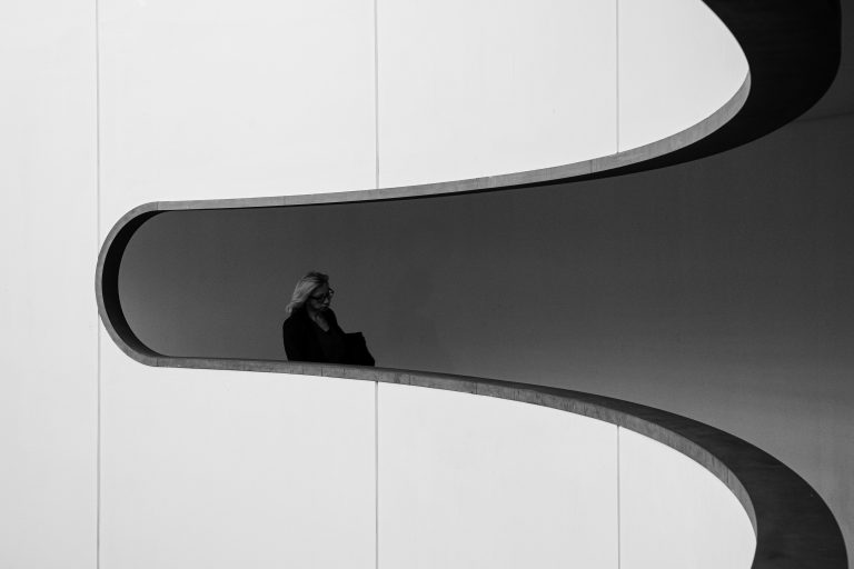 Street photo in Brunswick, Germany by Tjark Roßmann