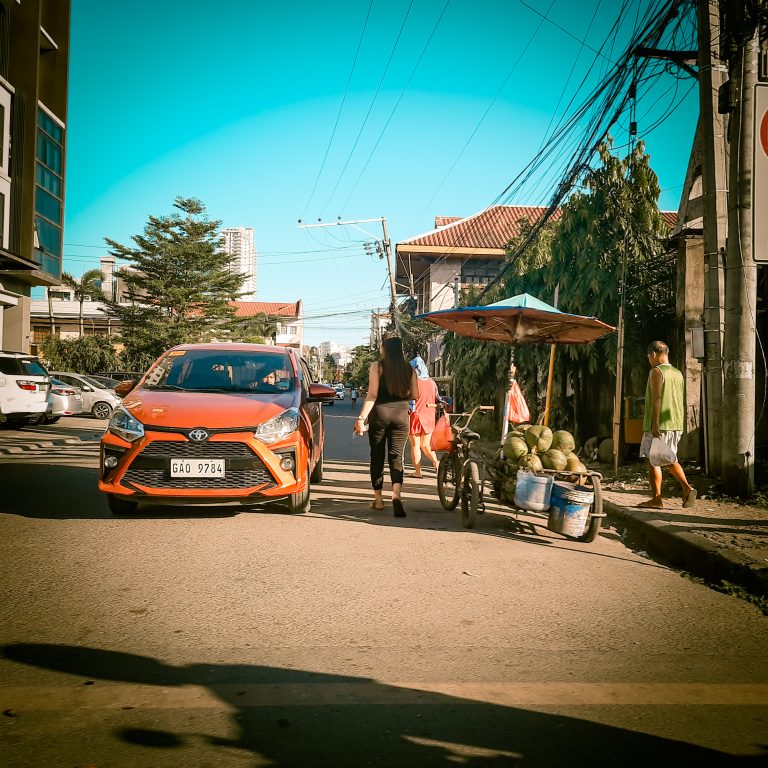 Street photo in Cebu, Philippines by Venbrooke