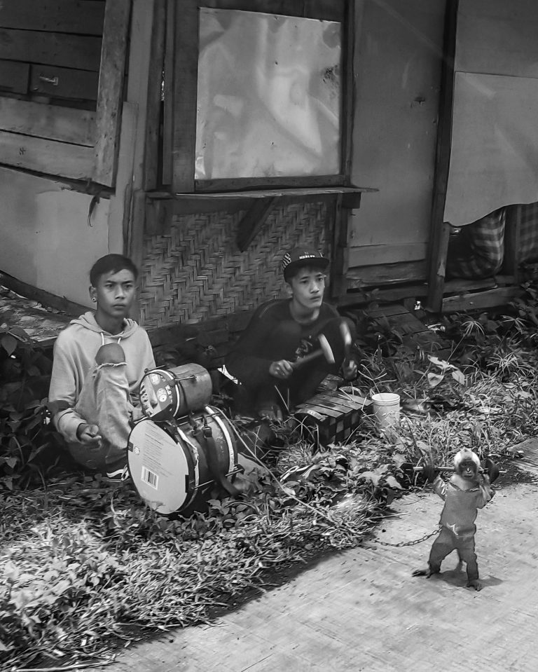 Street photo in Pangeureunan, Indonesia by Bonny W. Nugraha
